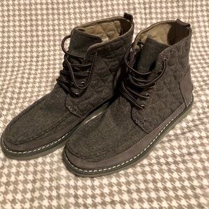 TOMS Quilted Searcher Boot